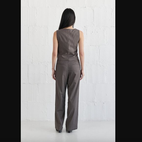Mod Ref All:Row Dark Taupe Pinstripe Frances Vest Top M - Picture 3 of 8